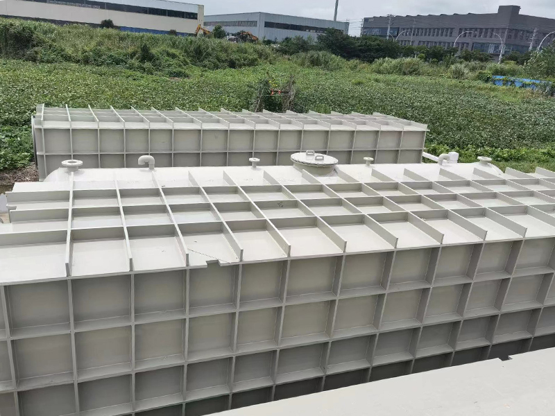 Polypropylene-Plastic-tanks-